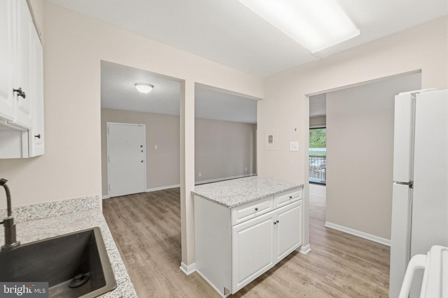10114 Campus Way S #201-8c photo 15