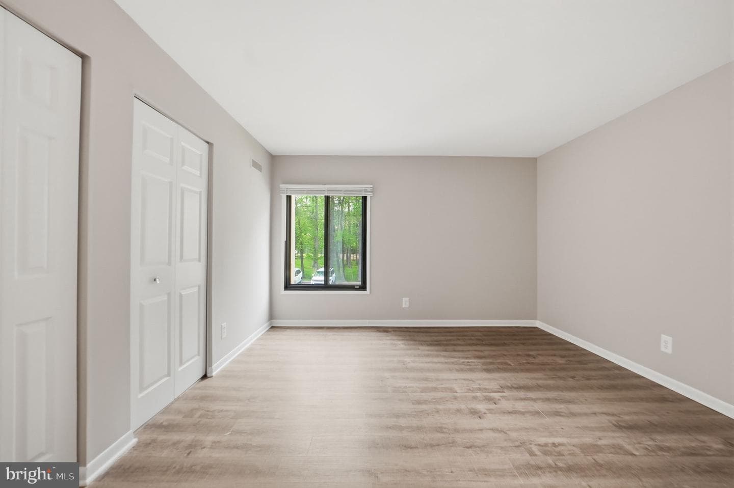 10114 Campus Way S #201-8c photo 16