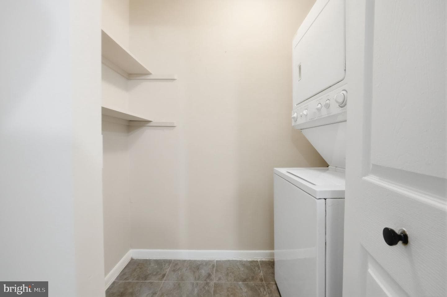 10114 Campus Way S #201-8c photo 20