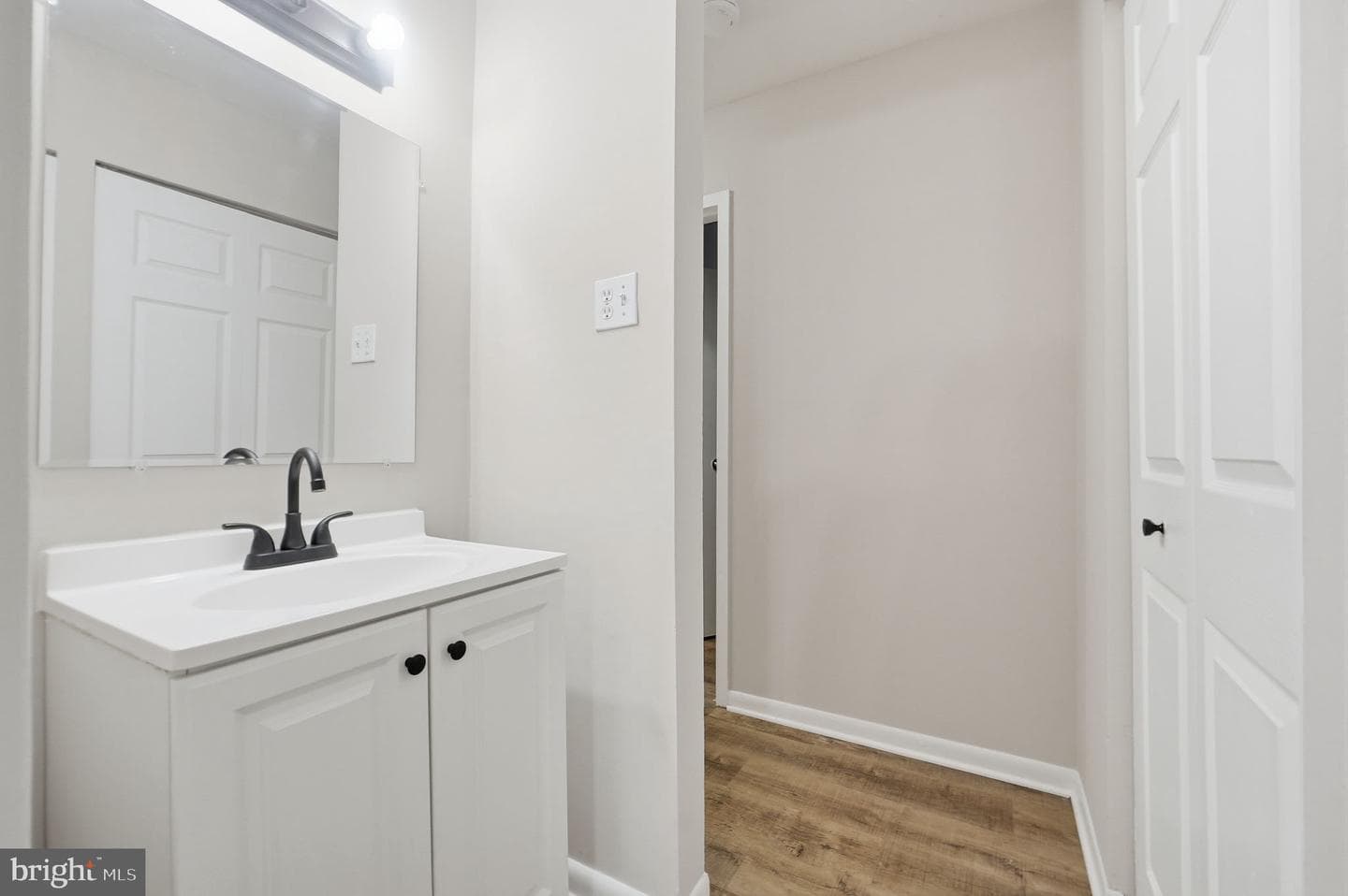 10114 Campus Way S #201-8c photo 22
