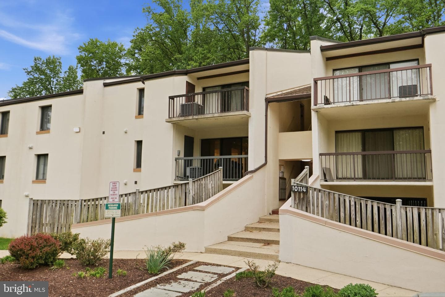 10114 Campus Way S #201-8c photo 26