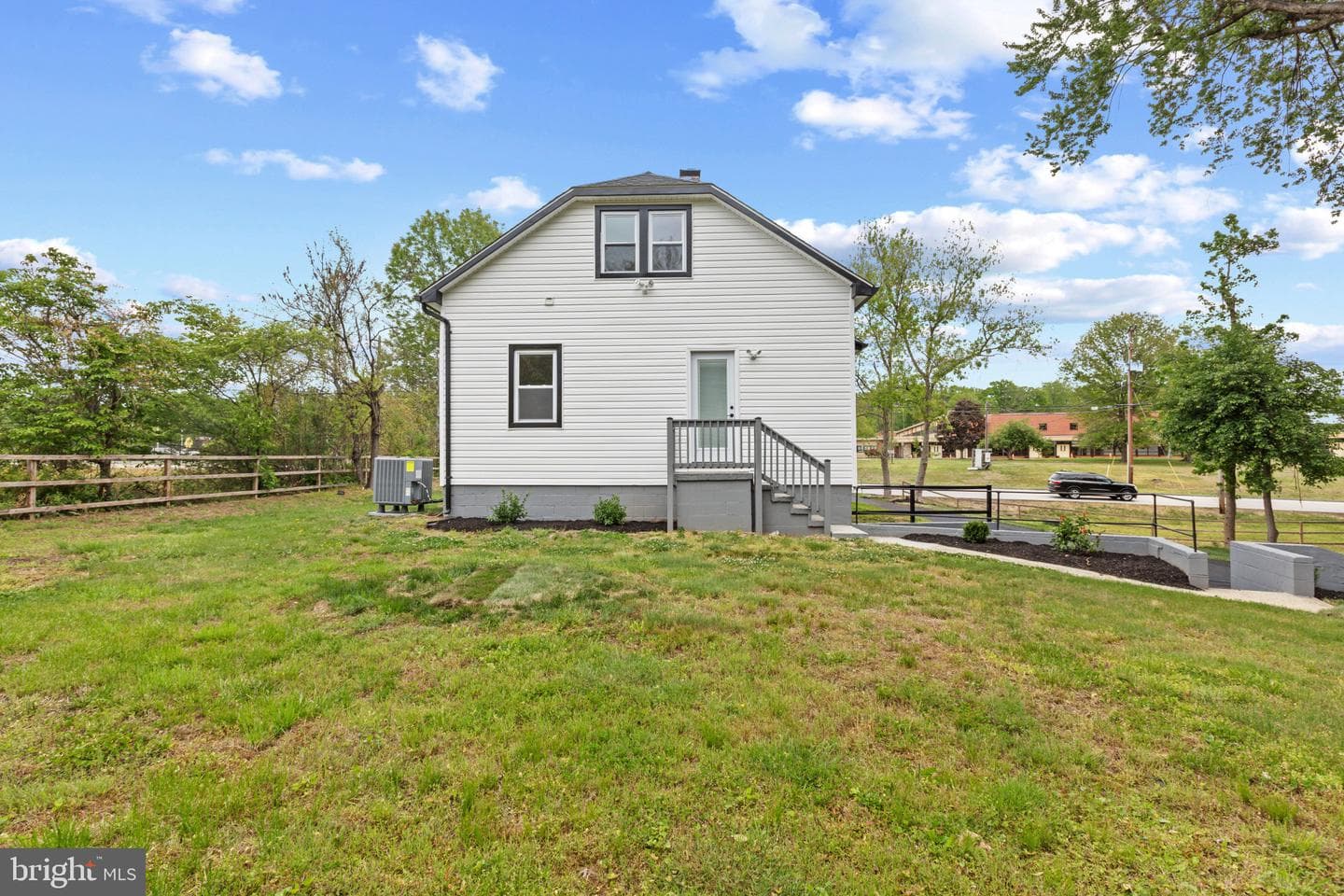 7815 Croom Road photo 34