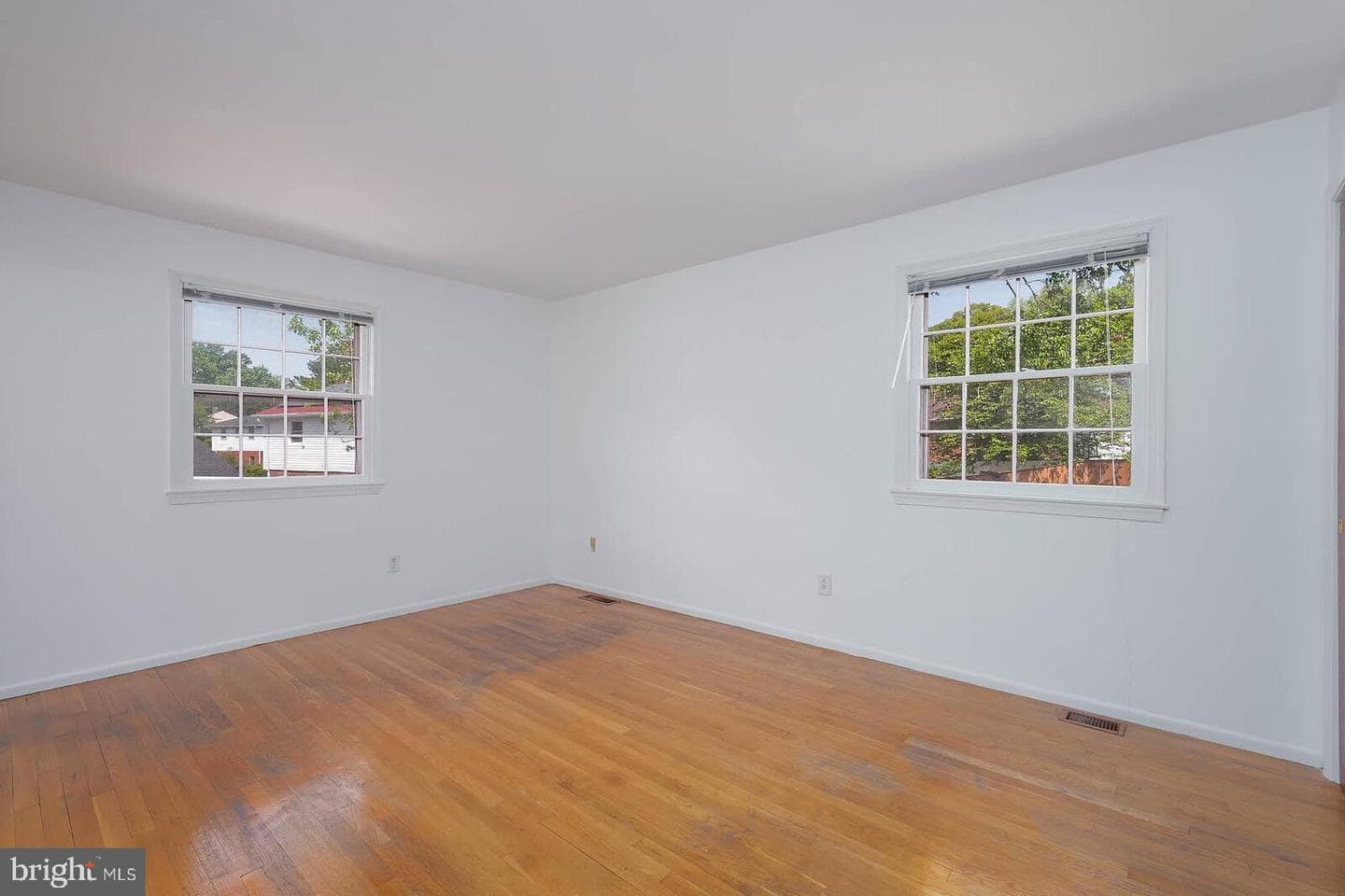 4 Thurston Drive photo 14