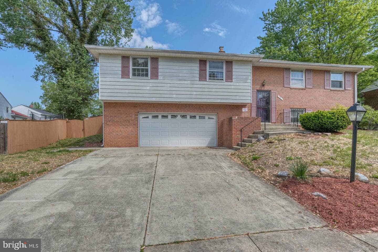 4 Thurston Drive photo 2