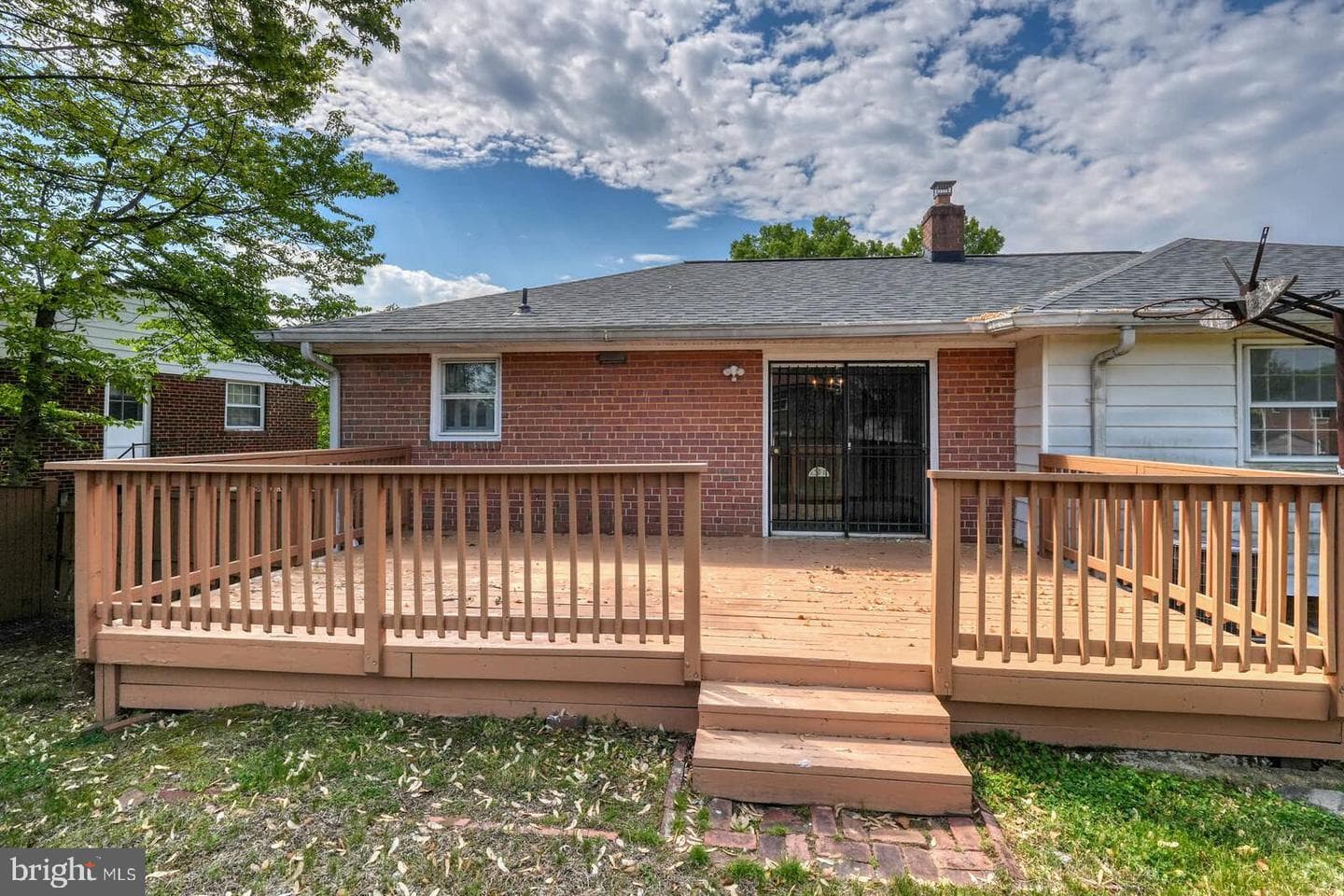 4 Thurston Drive photo 31