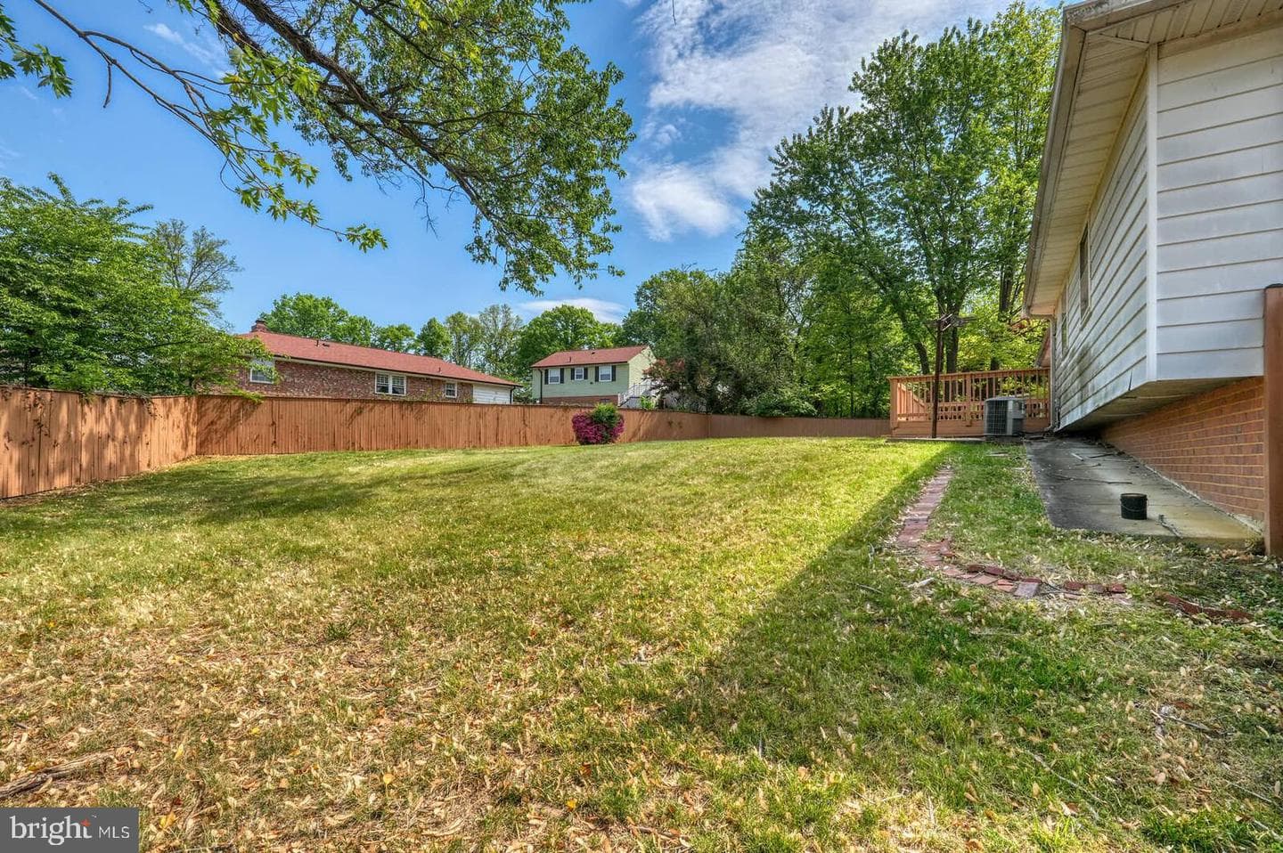 4 Thurston Drive photo 35