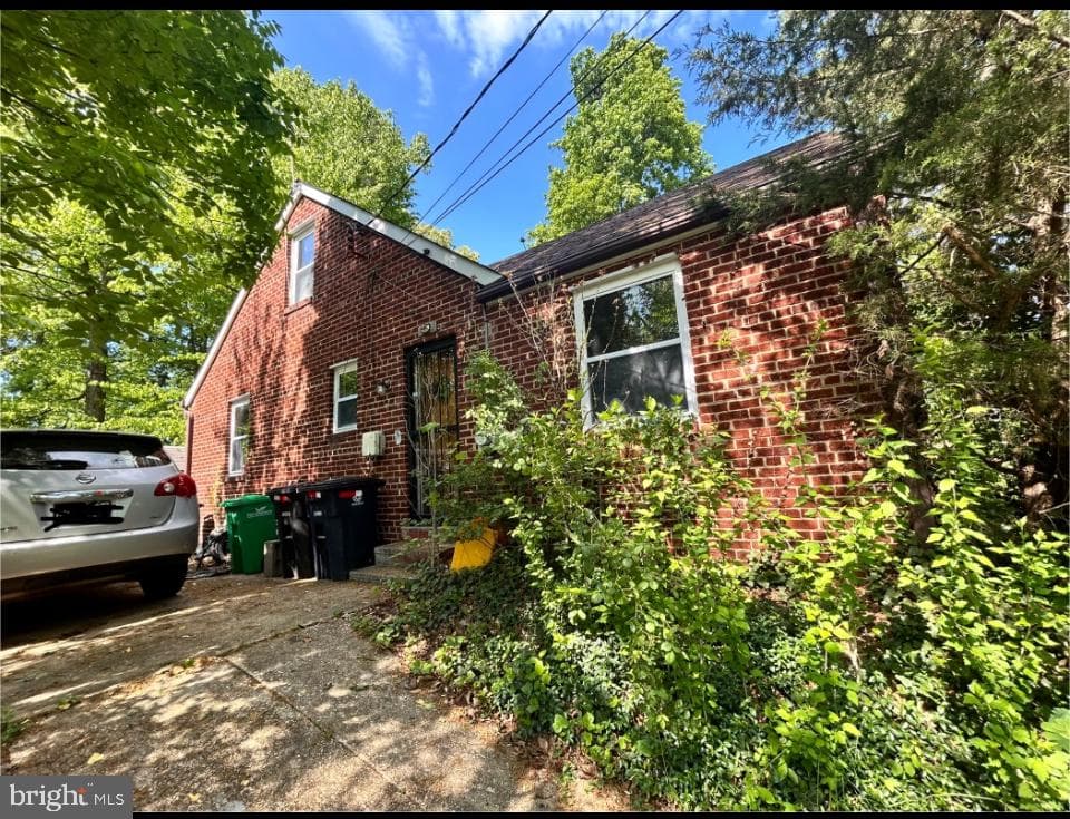 2510 Easton Street photo 2