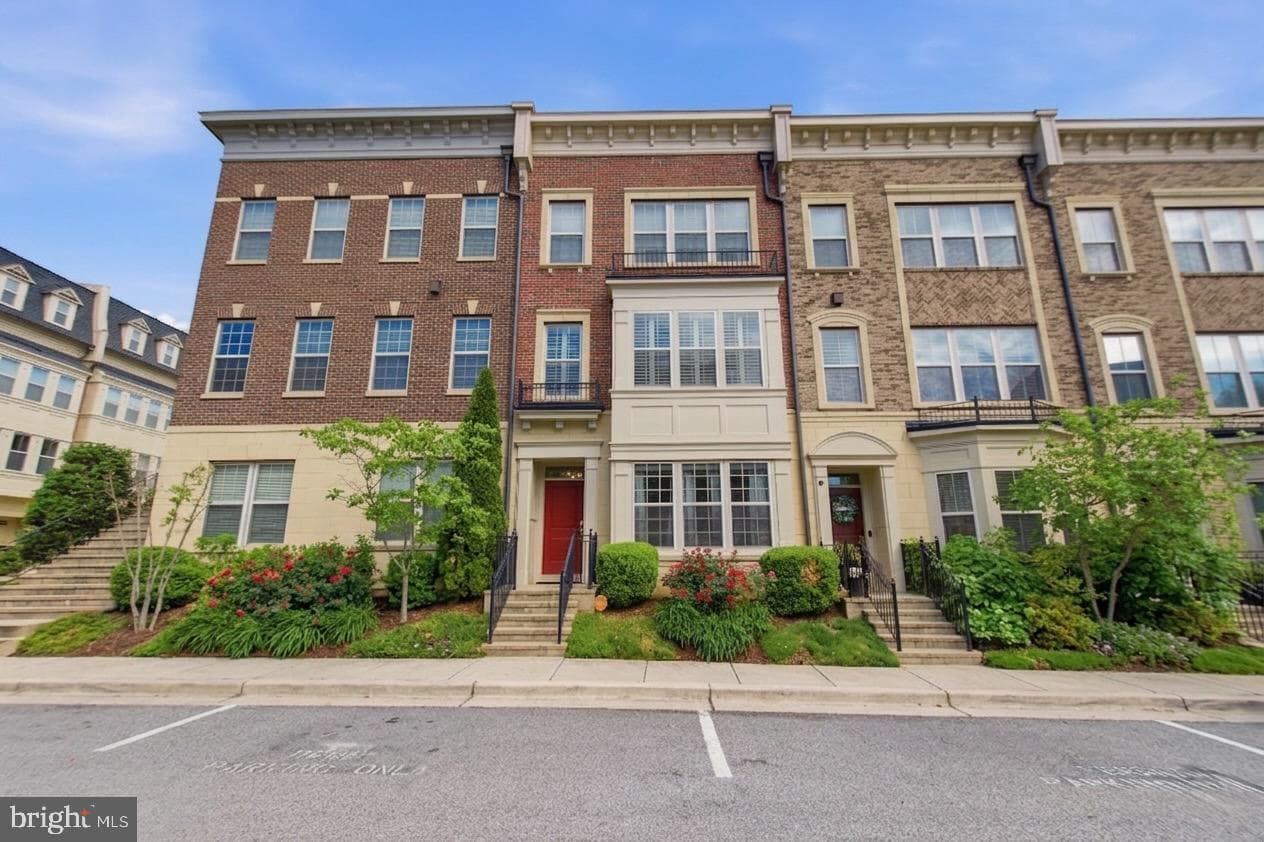 703 Quayside Court #95, Oxon Hill