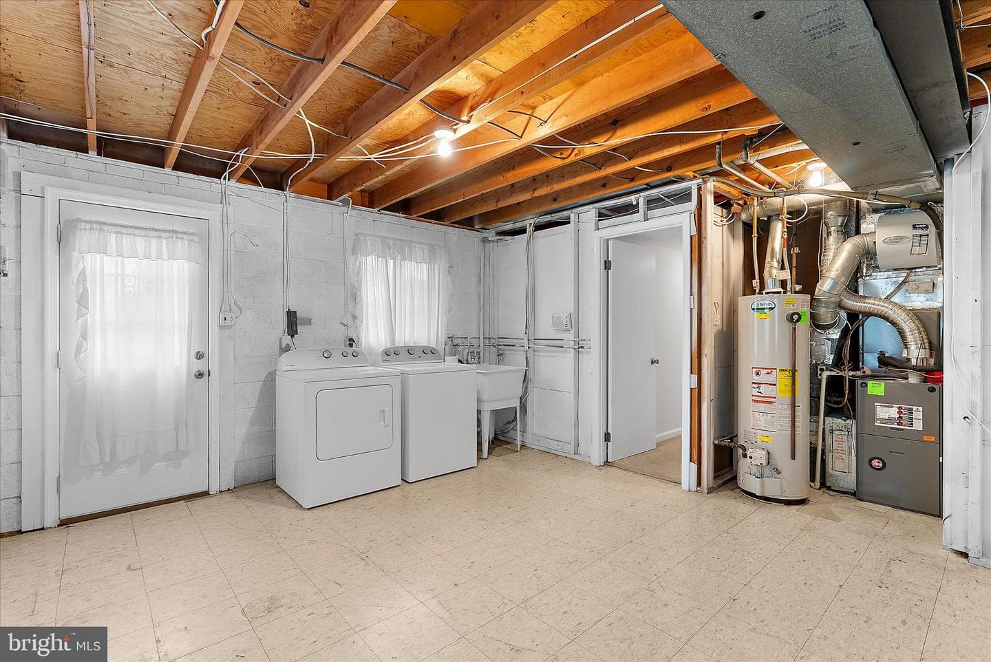 7708 Gambier Drive photo 31
