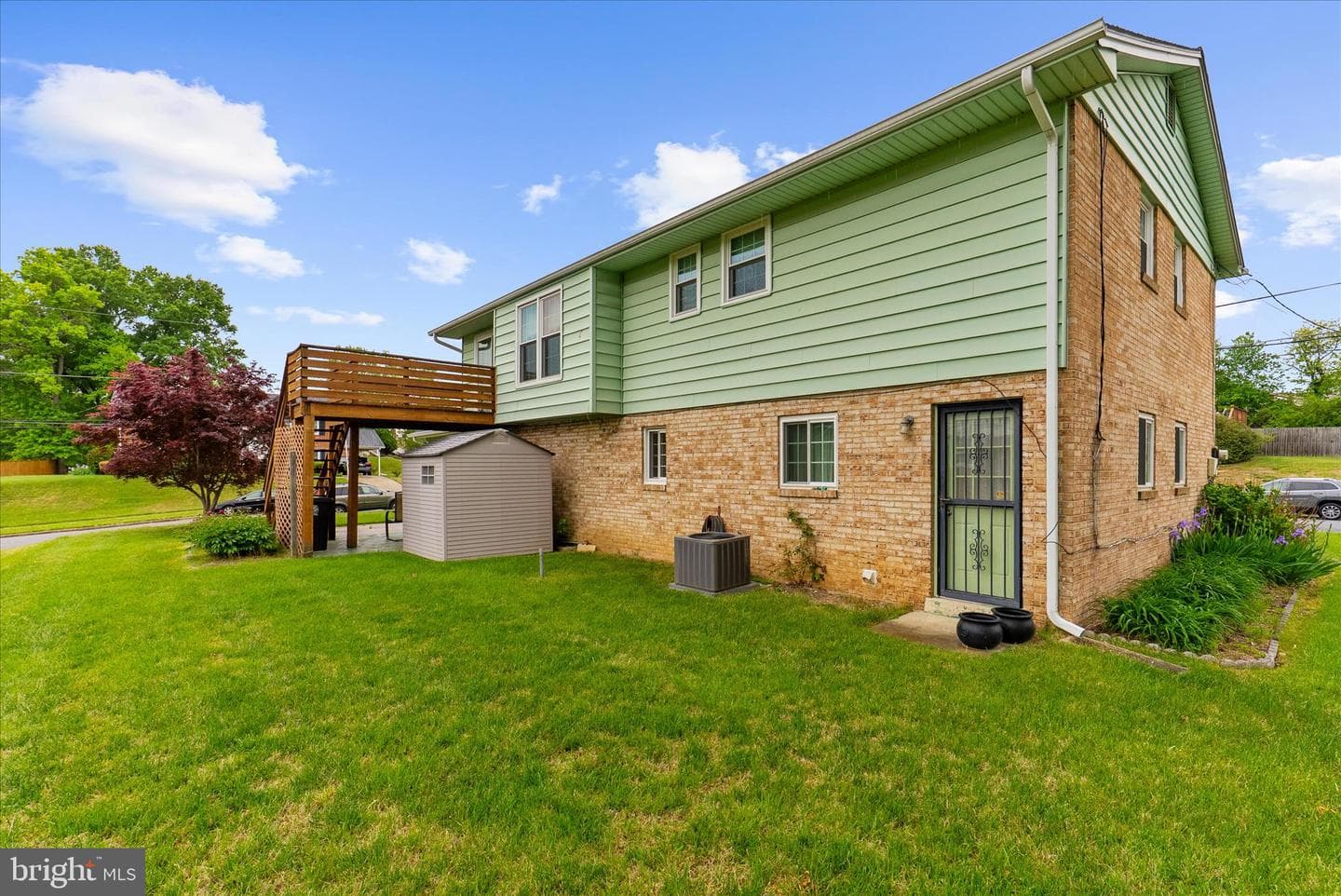 7708 Gambier Drive photo 40