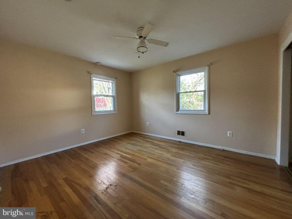 1506 Stirling Court photo 6