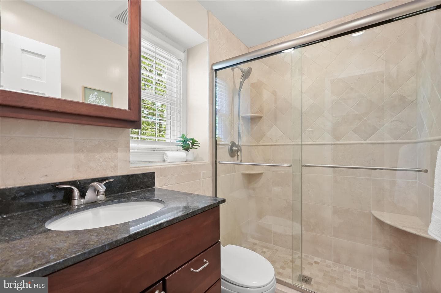 16105 Kent Road photo 33