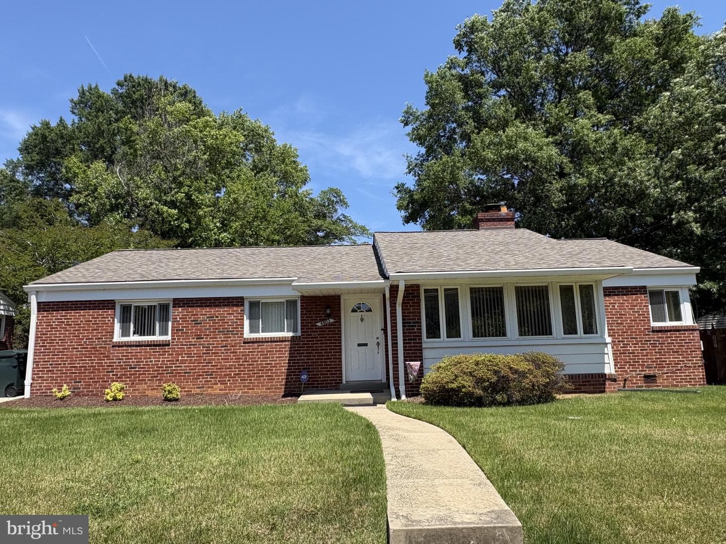 6803 Adelphi Rd, University Park