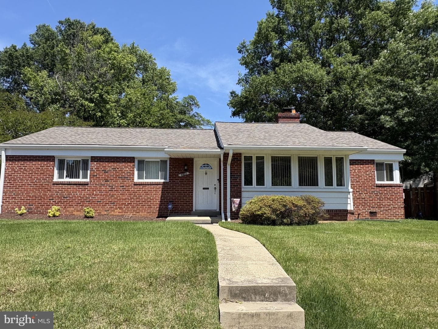 6803 Adelphi Rd, University Park