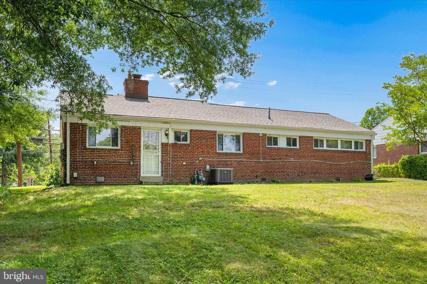 6803 Adelphi Rd photo 42