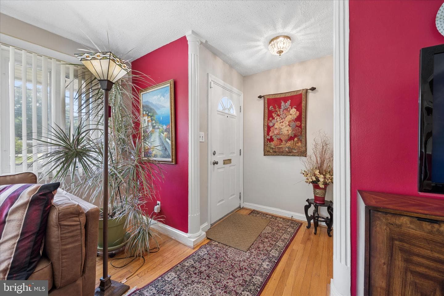 6803 Adelphi Rd photo 5