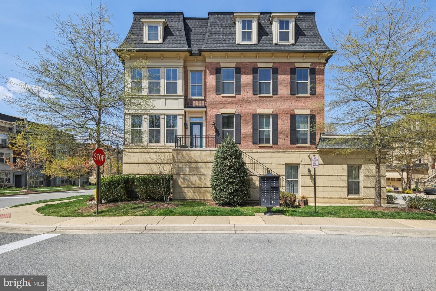615 River Mist Drive, Oxon Hill