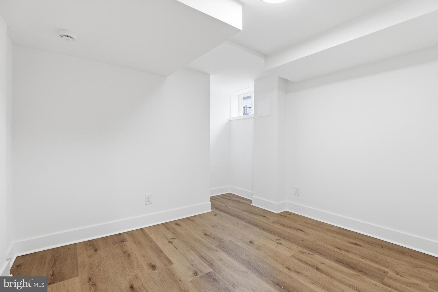 5013 Mineola Road photo 24