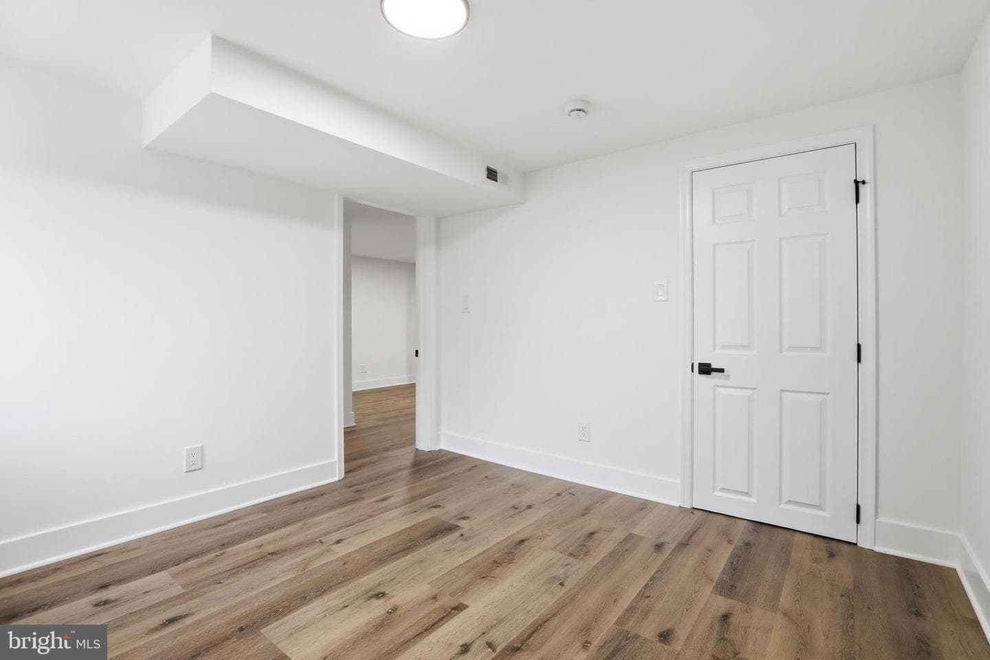 5013 Mineola Road photo 27