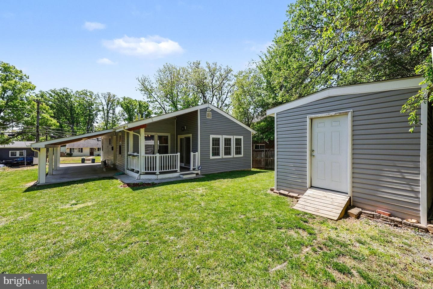 1602 Erskine Street photo 23
