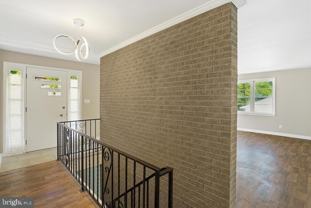 309 Cedar Ridge Drive photo 8