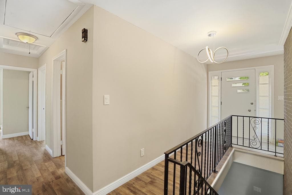 309 Cedar Ridge Drive photo 9
