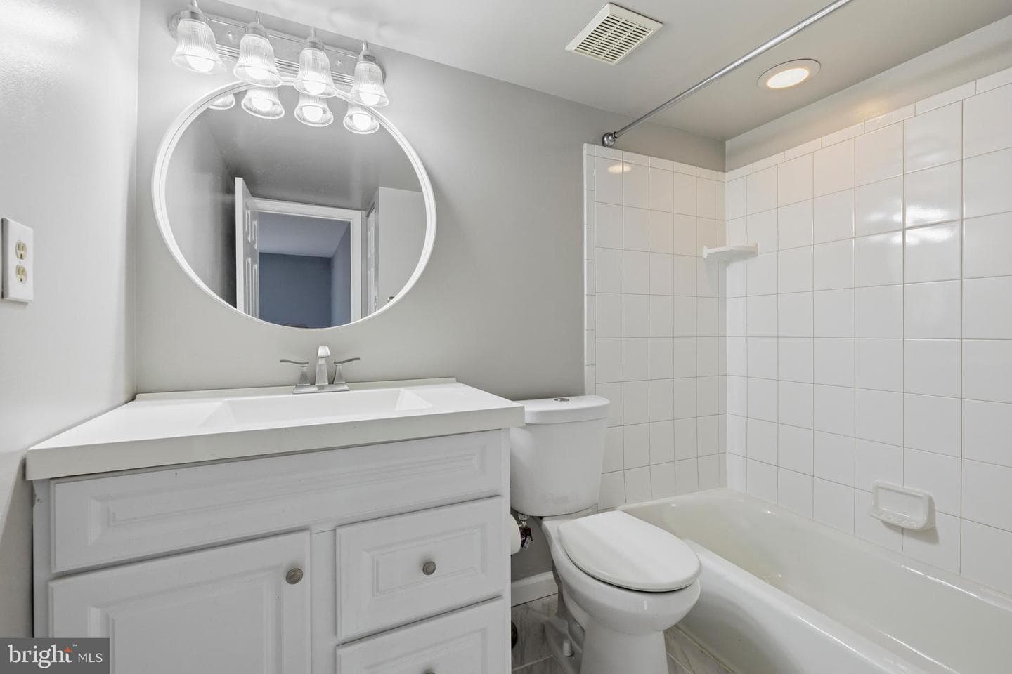 11200 Cherry Hill Road #52 photo 11