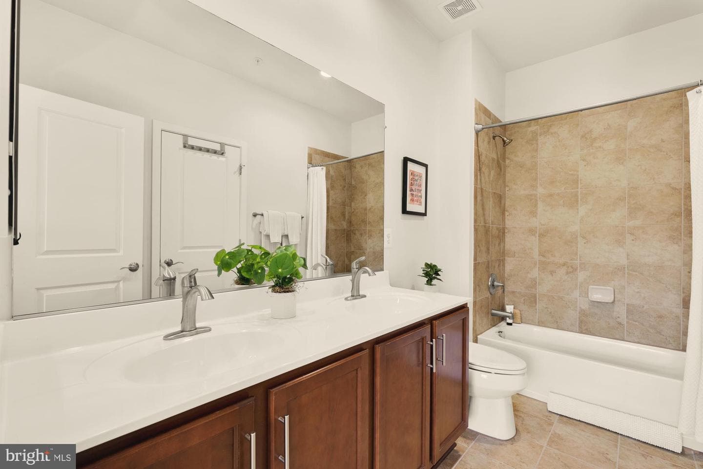 5714 45th Avenue photo 26