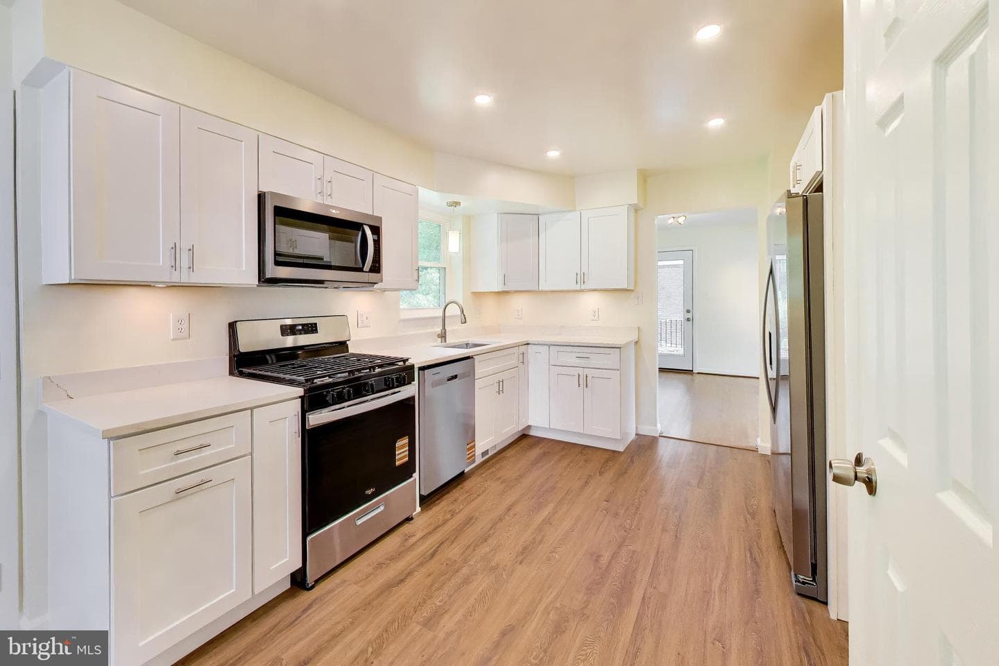 3205 Crest Avenue photo 10