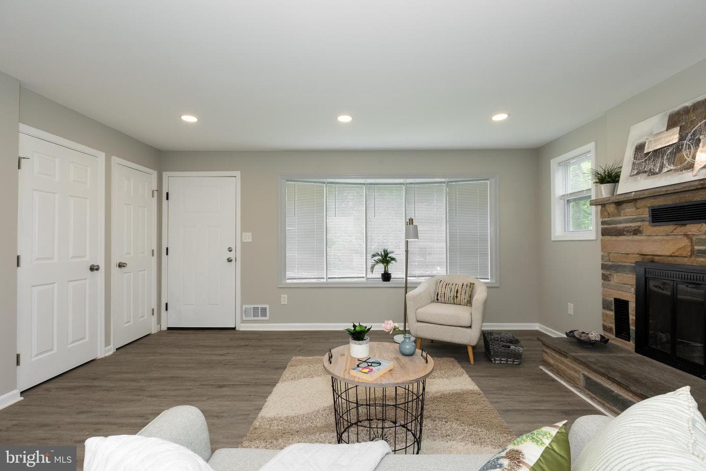 9520 48th Avenue photo 12