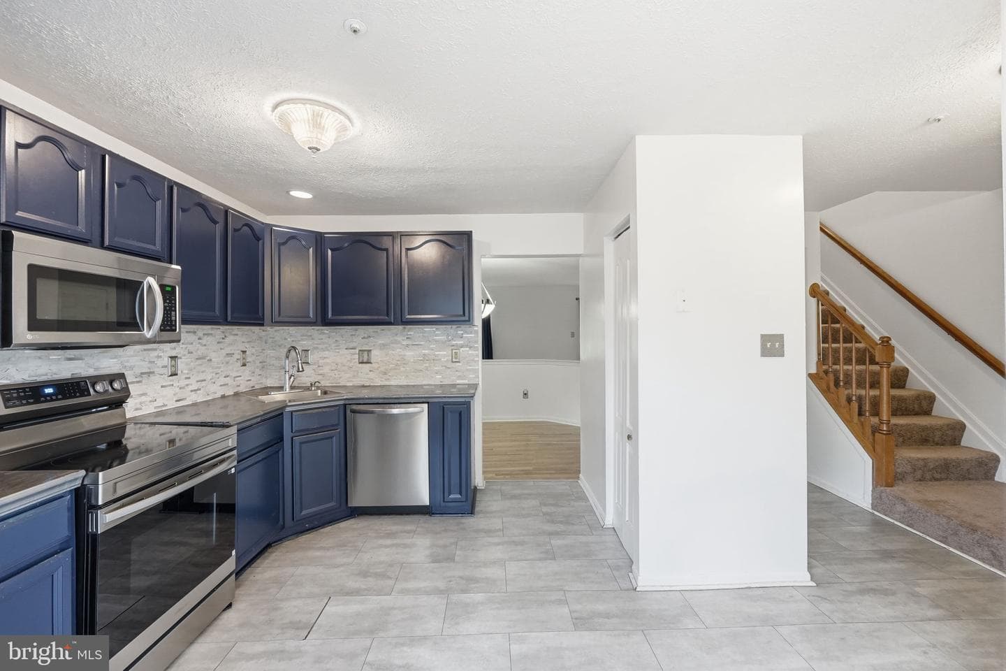 2303 Seton Way photo 6