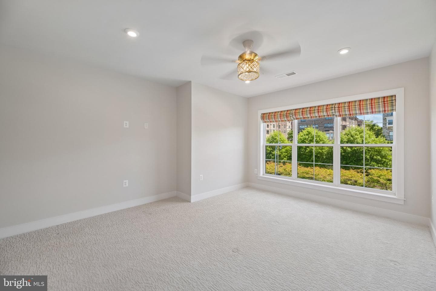 104 Saint Ives Place #402 photo 16
