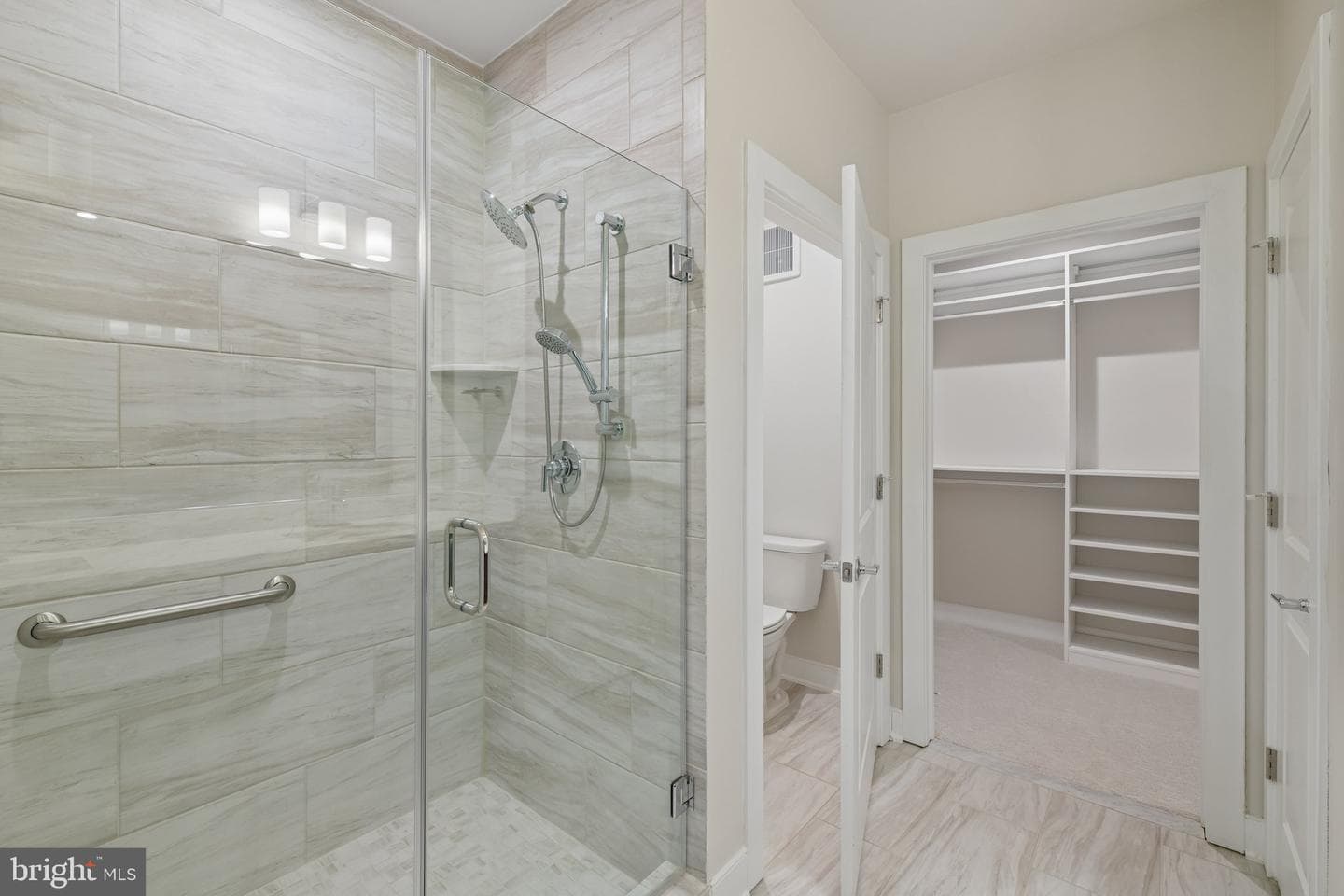 104 Saint Ives Place #402 photo 20