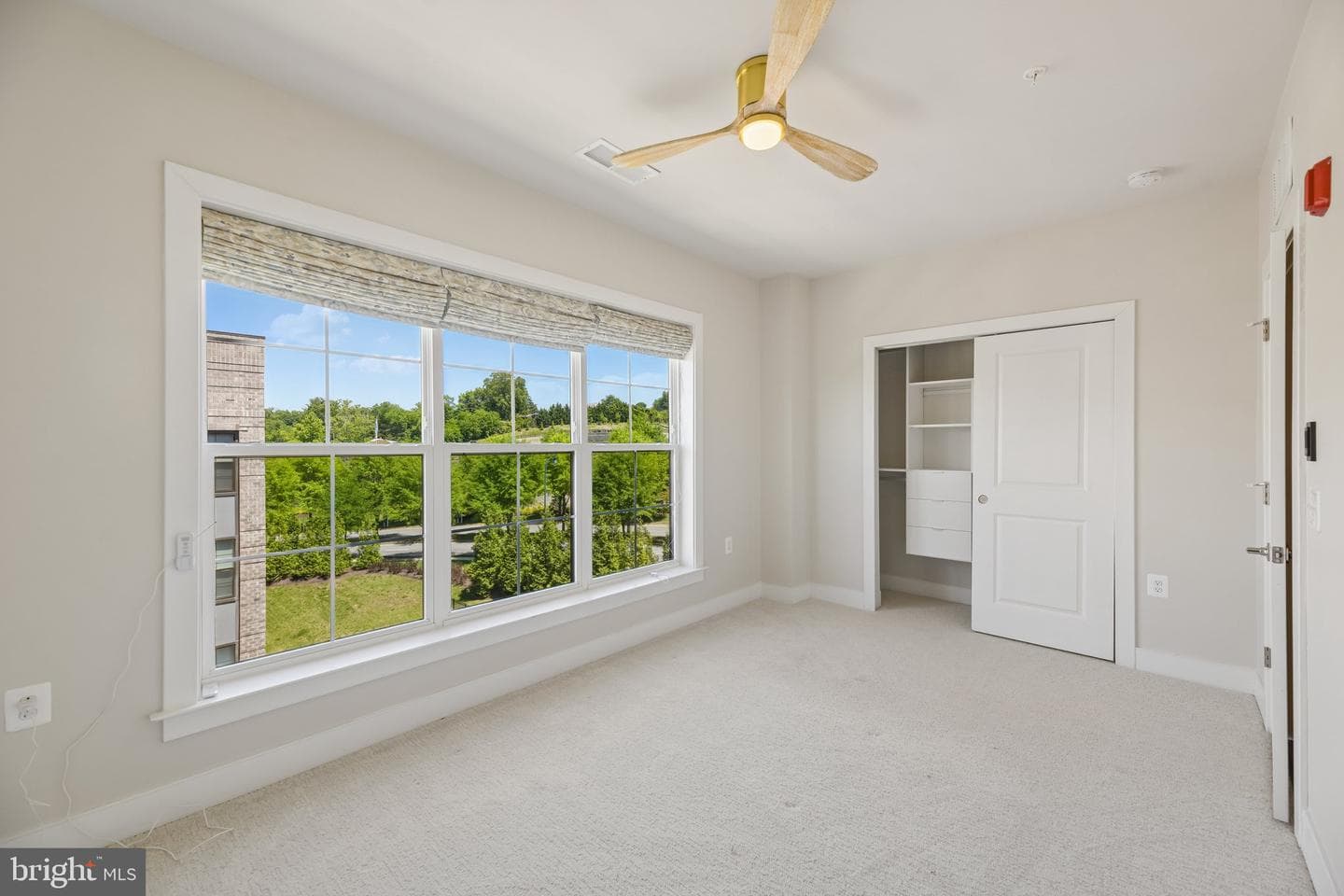 104 Saint Ives Place #402 photo 30