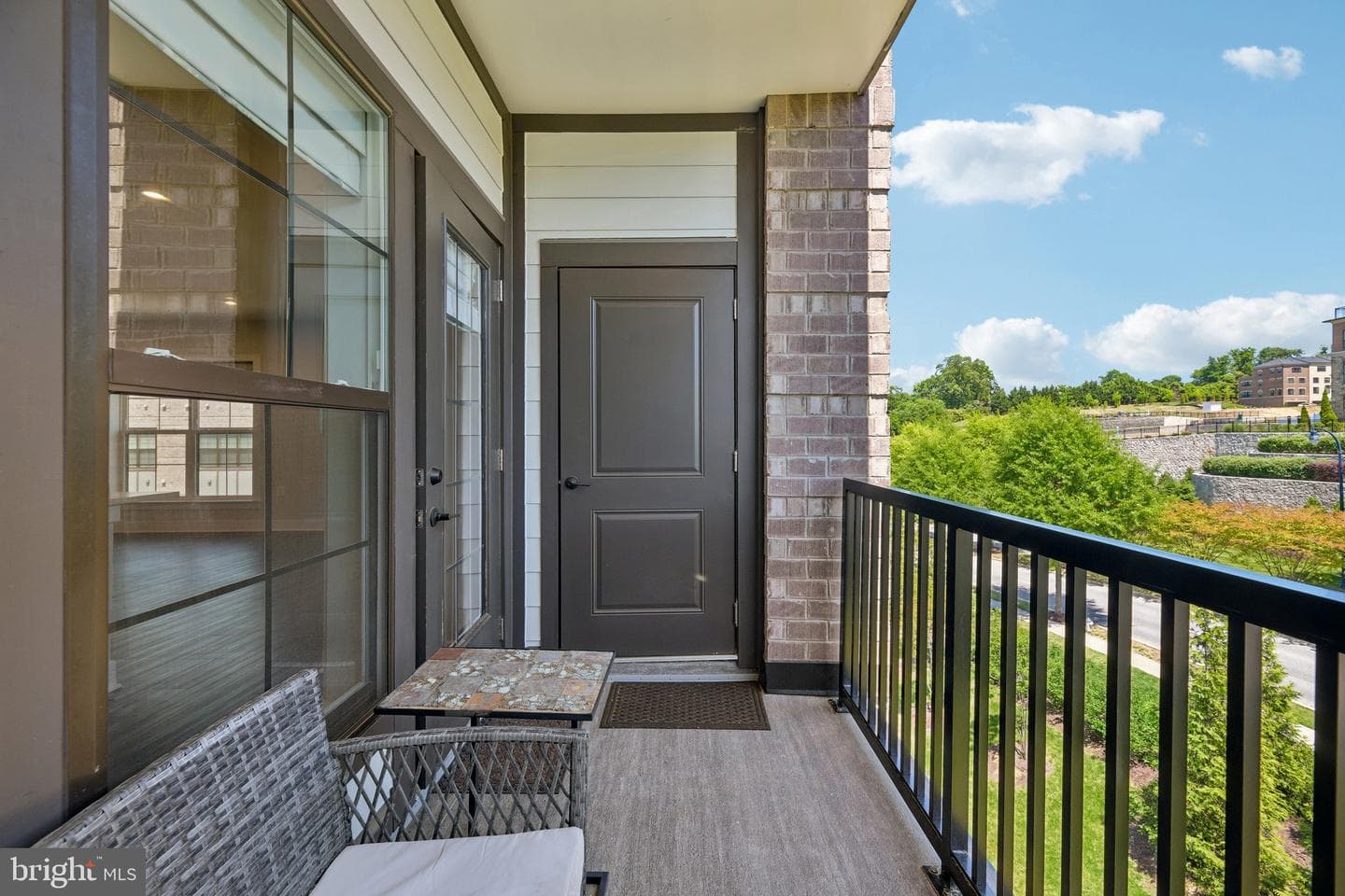 104 Saint Ives Place #402 photo 36