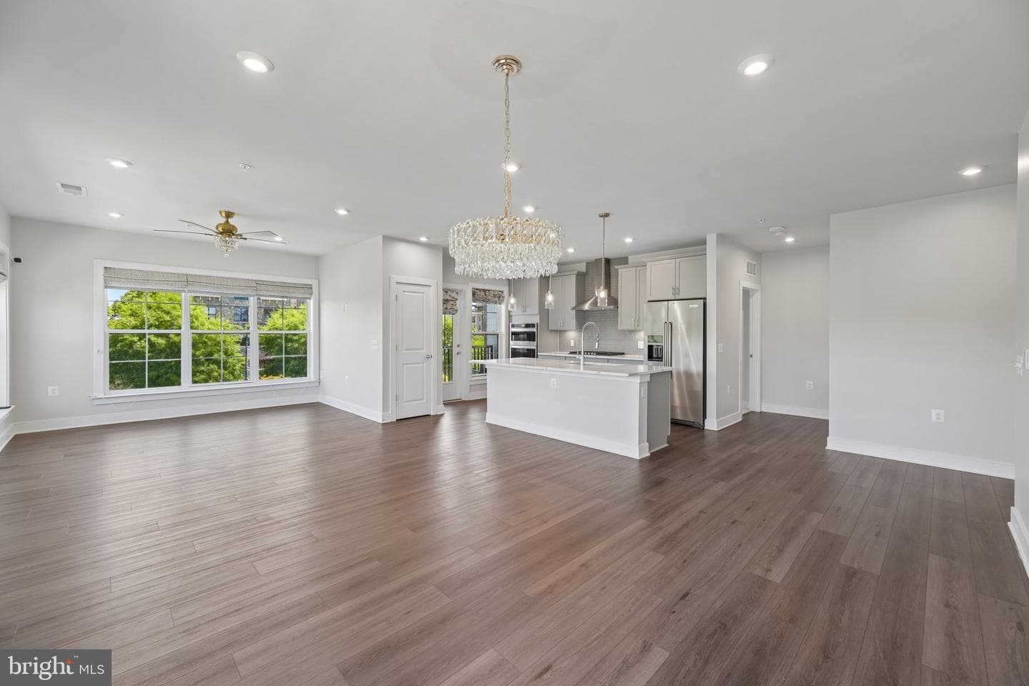 104 Saint Ives Place #402 photo 5