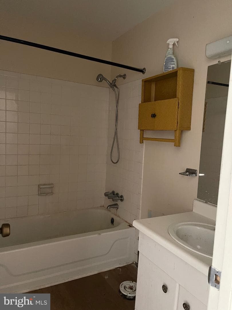 15837 Millbrook Lane #123 photo 14