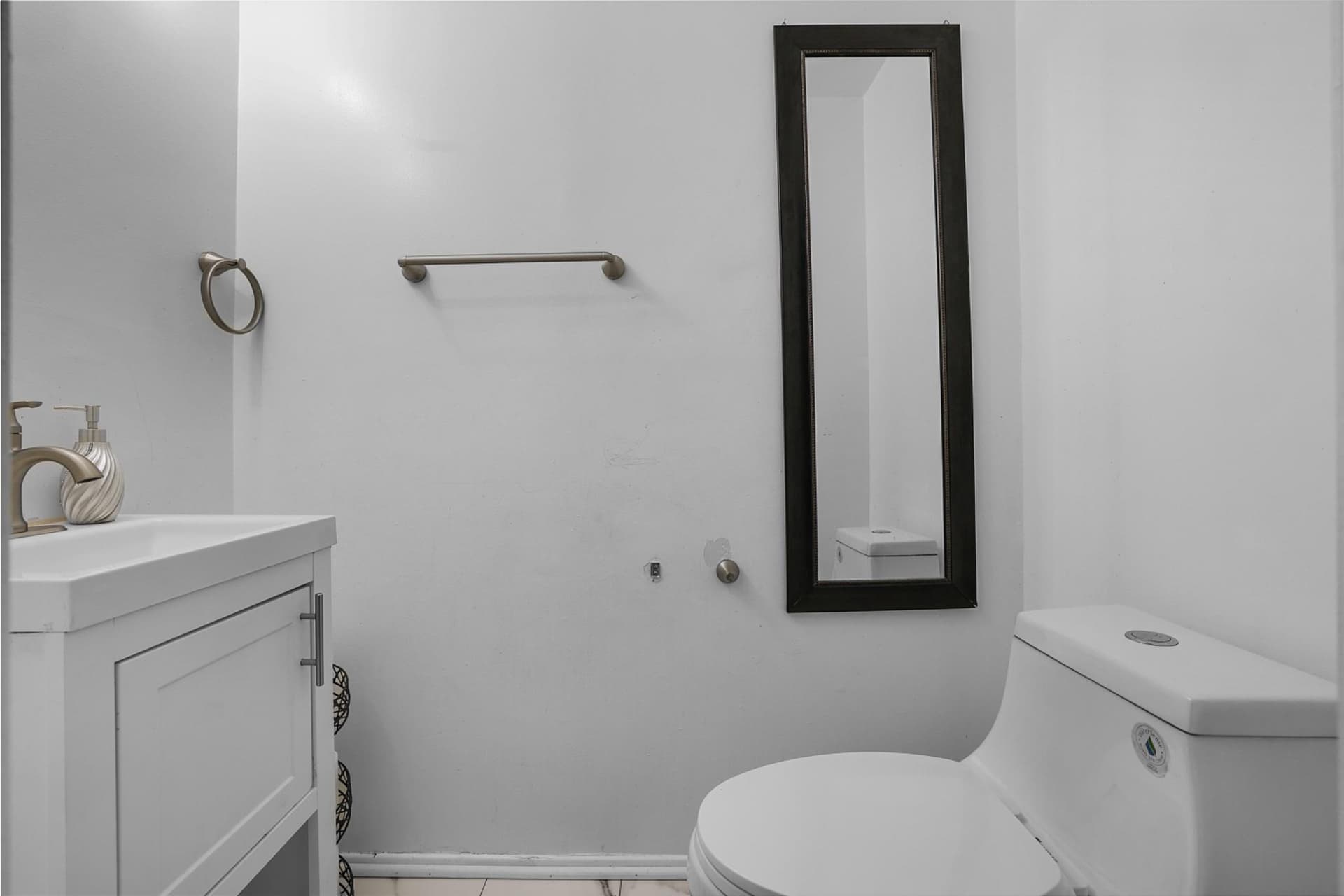 5743 Regency Lane photo 7