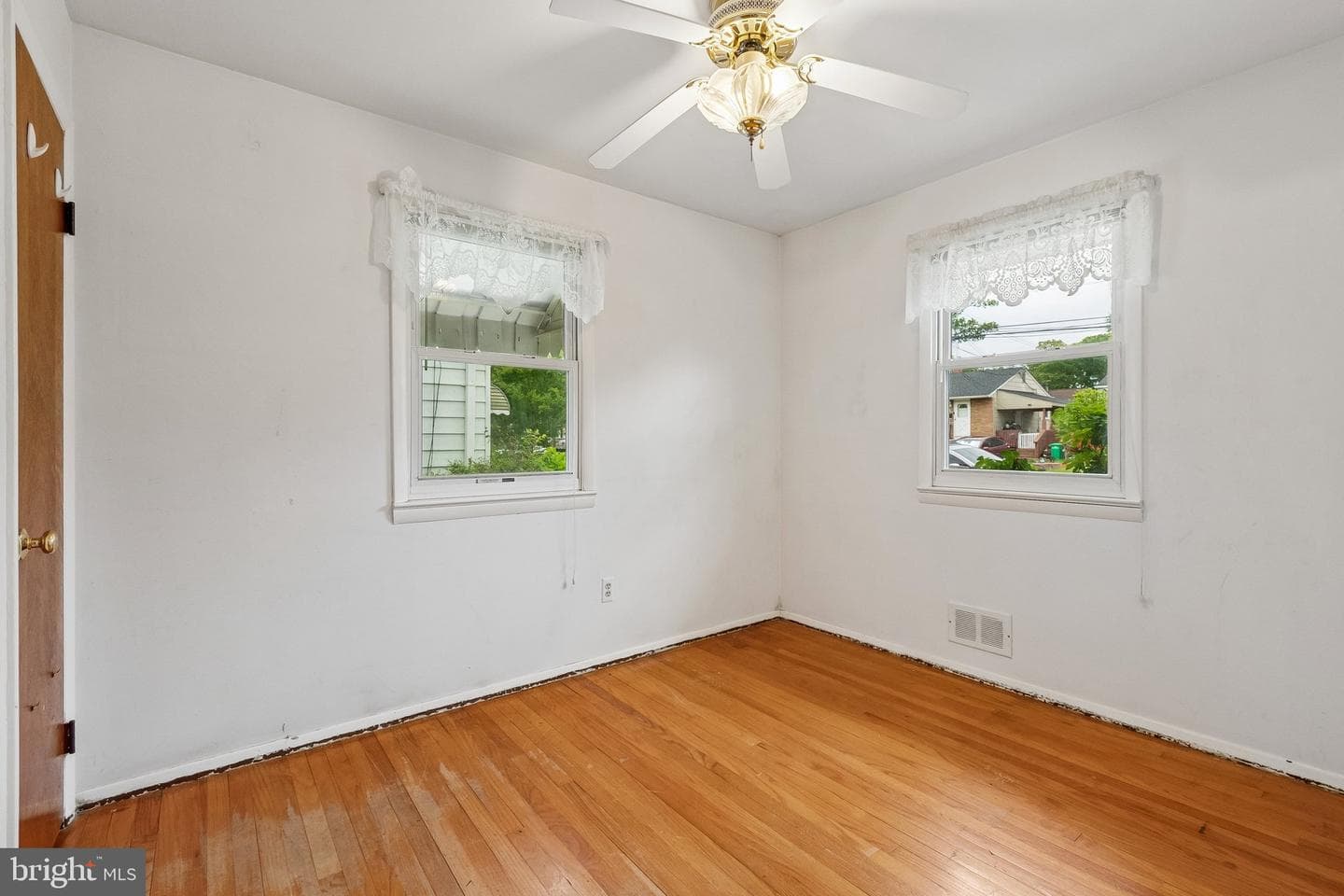 7302 Powhatan Street photo 14