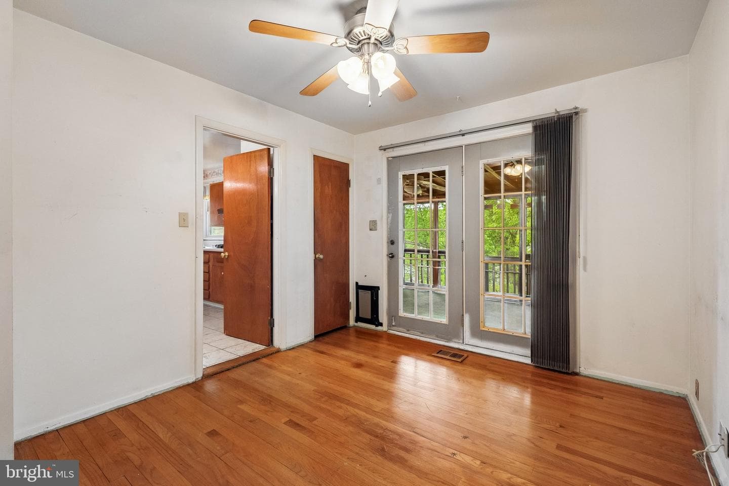 7302 Powhatan Street photo 9