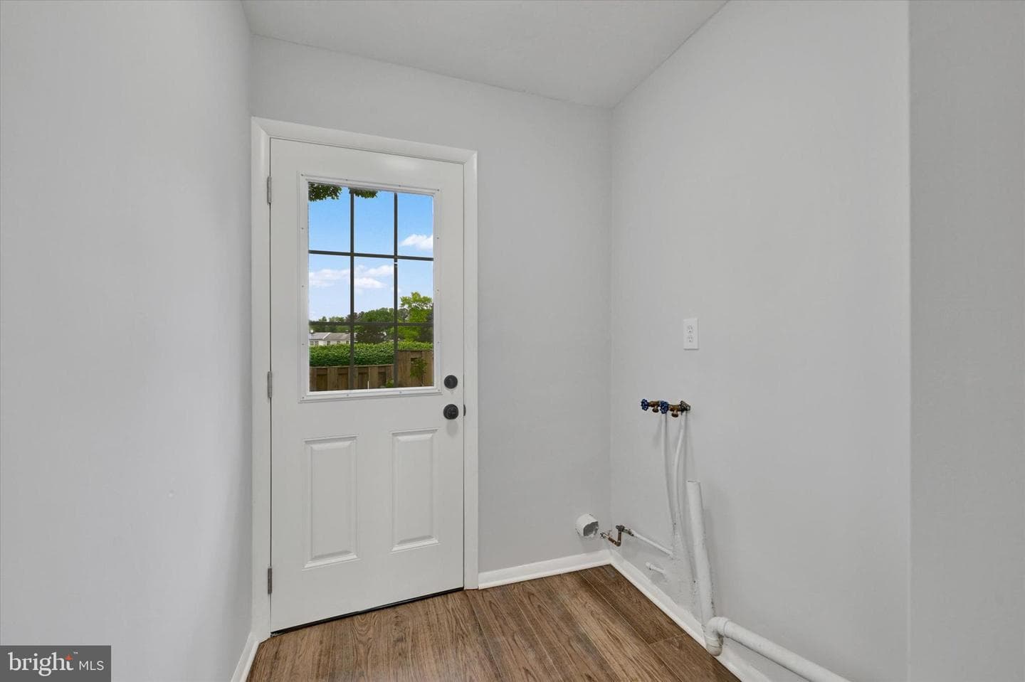 15308 Annapolis Road photo 12