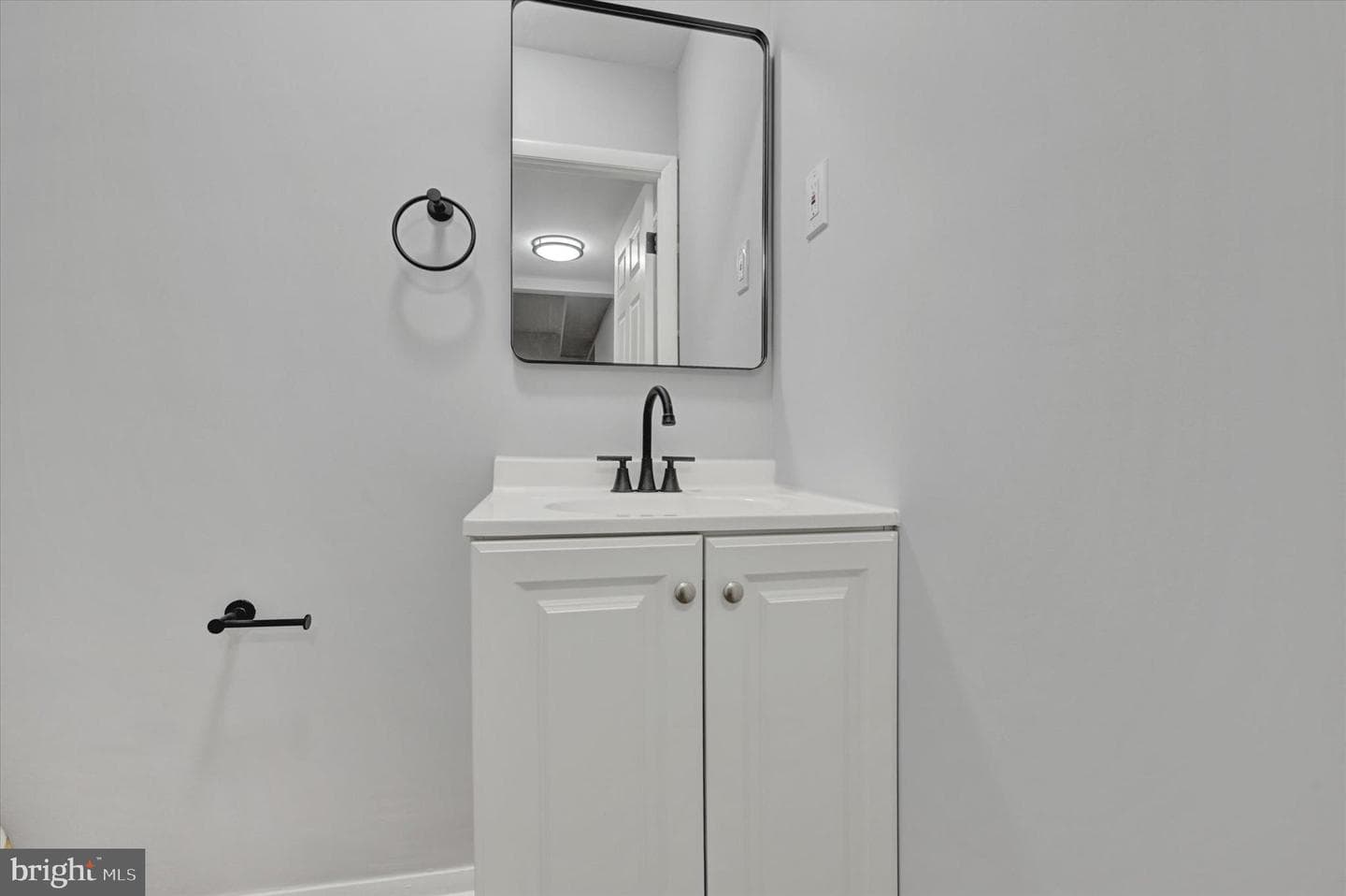 15308 Annapolis Road photo 13