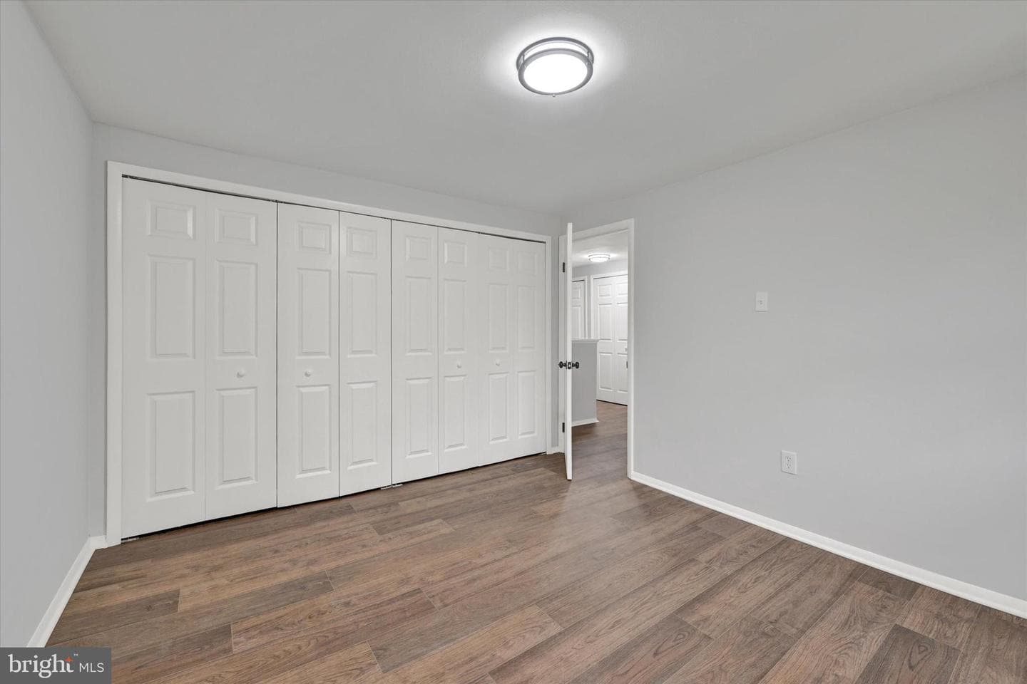 15308 Annapolis Road photo 21