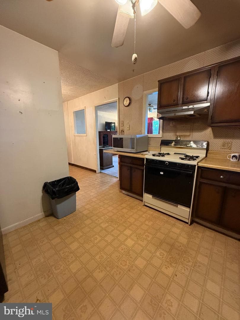 10315 Farrar Avenue photo 8