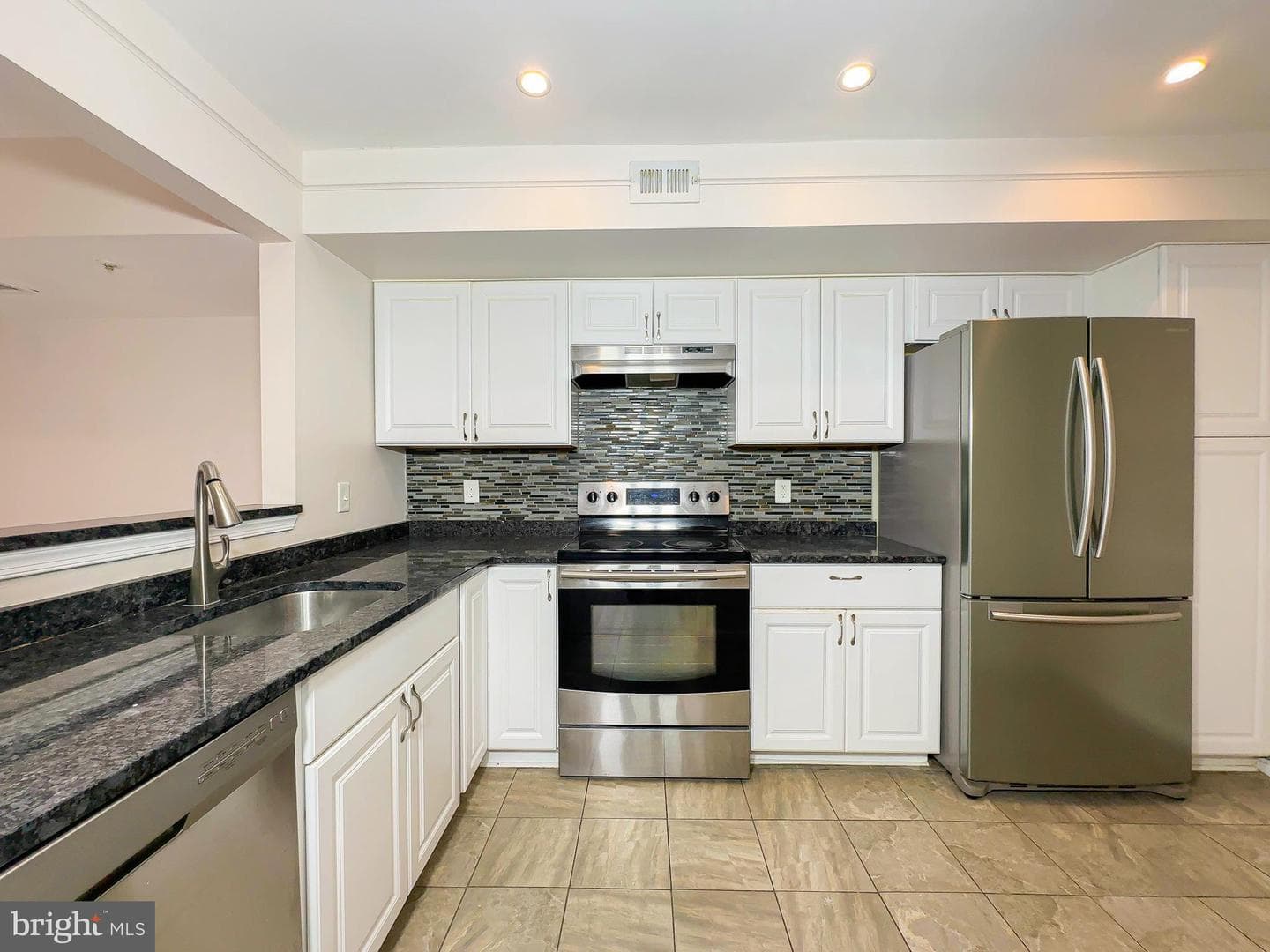 13909 King George Way # 355 photo 15