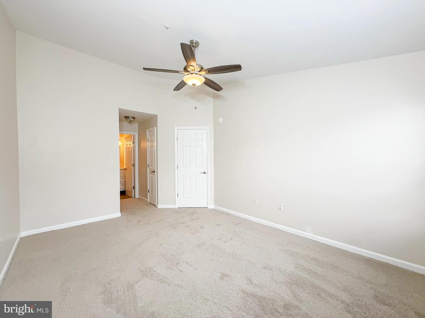13909 King George Way # 355 photo 17