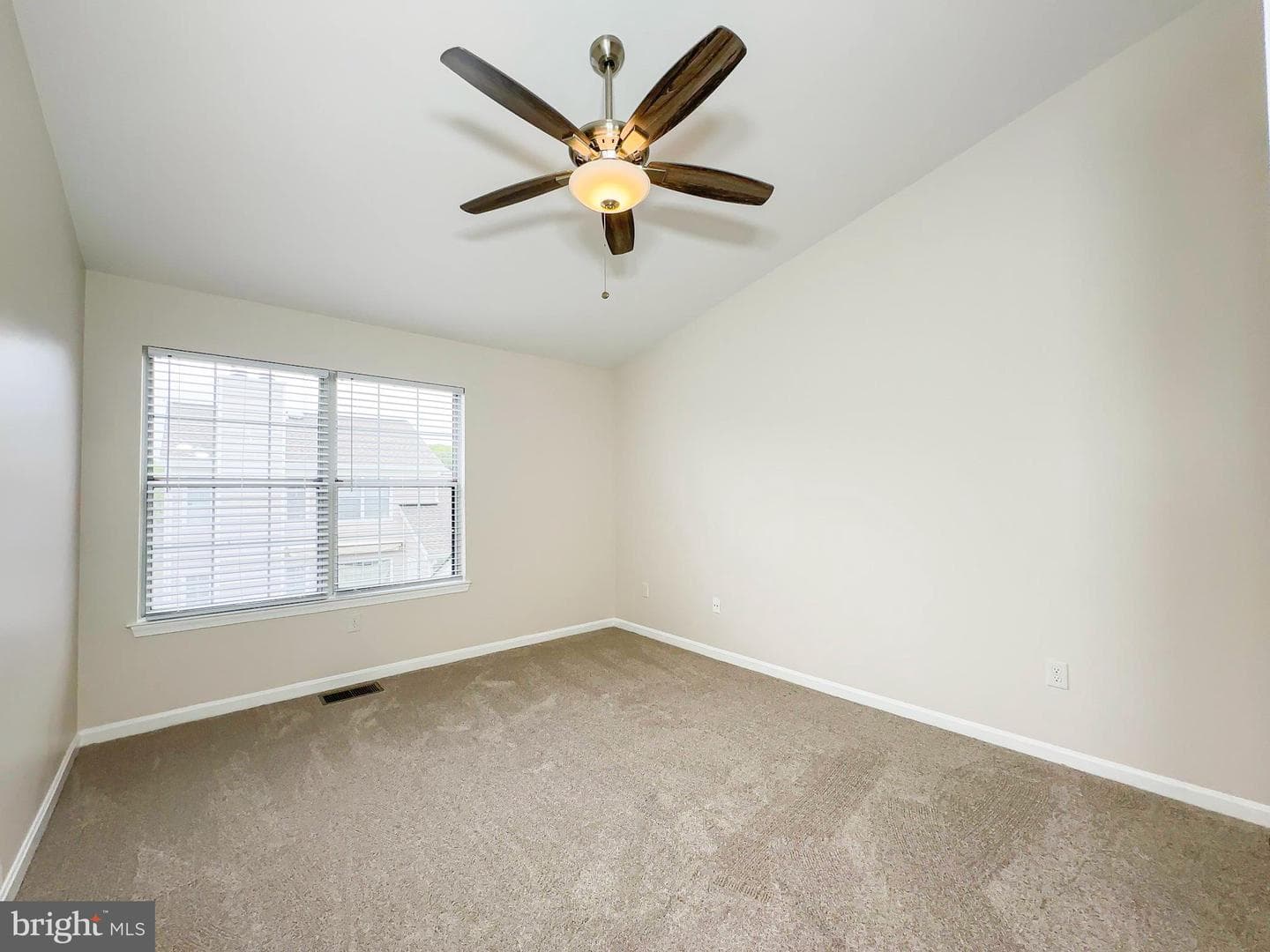13909 King George Way # 355 photo 20