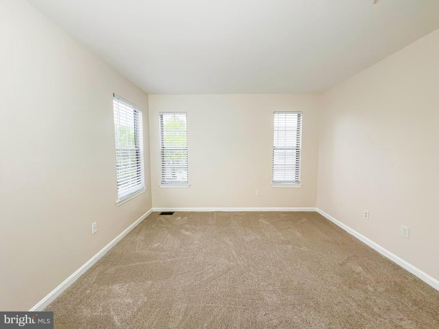 13909 King George Way # 355 photo 21