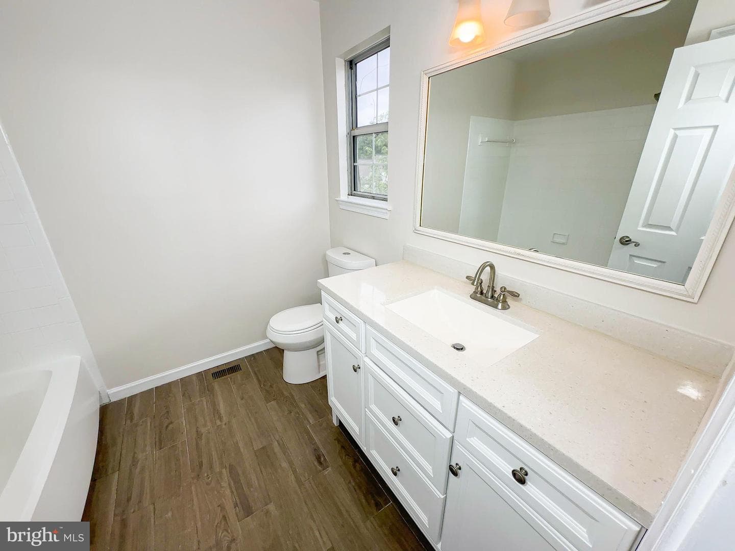 13909 King George Way # 355 photo 25