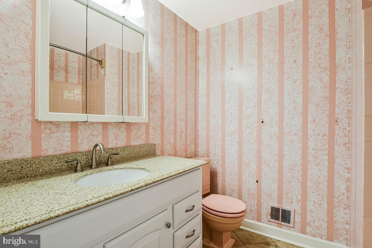 13307 Chalfont Avenue photo 22